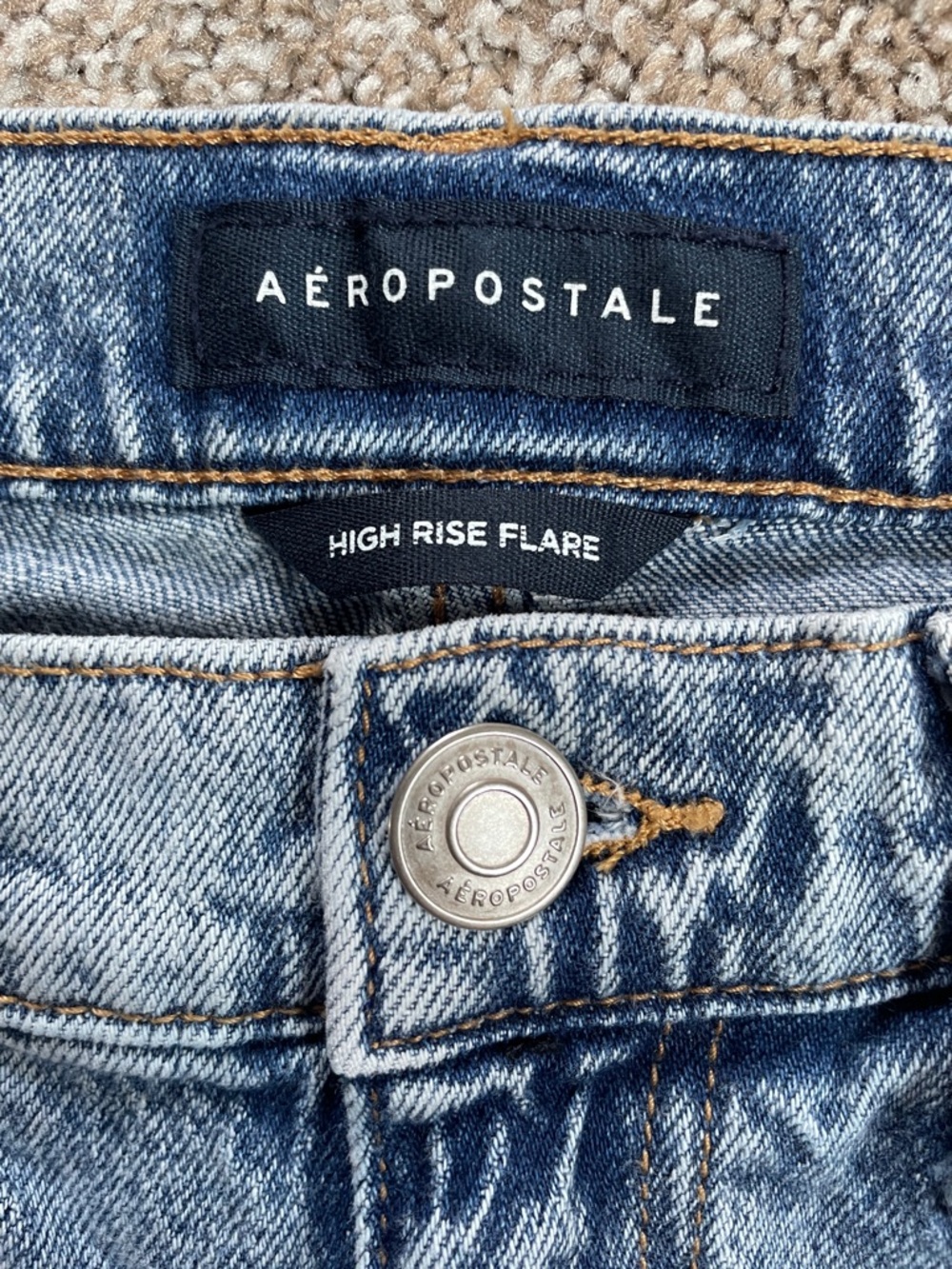 Aeropostale High Rise Flare Jeans - Picture 2 of 8